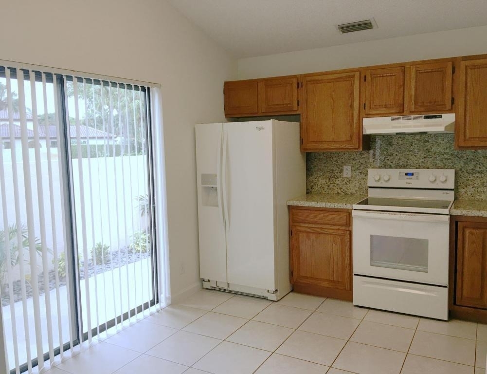 3095 Inglewood Terrace - Photo 1