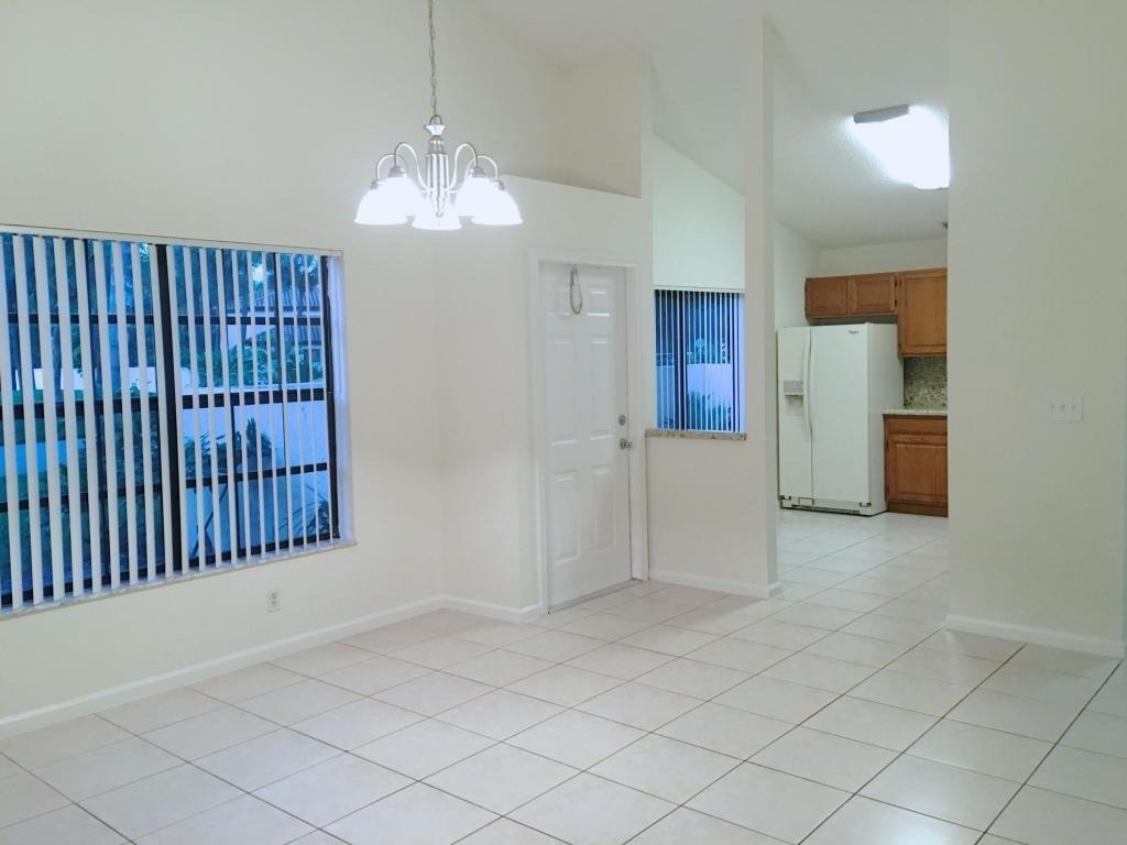 3095 Inglewood Terrace - Photo 5