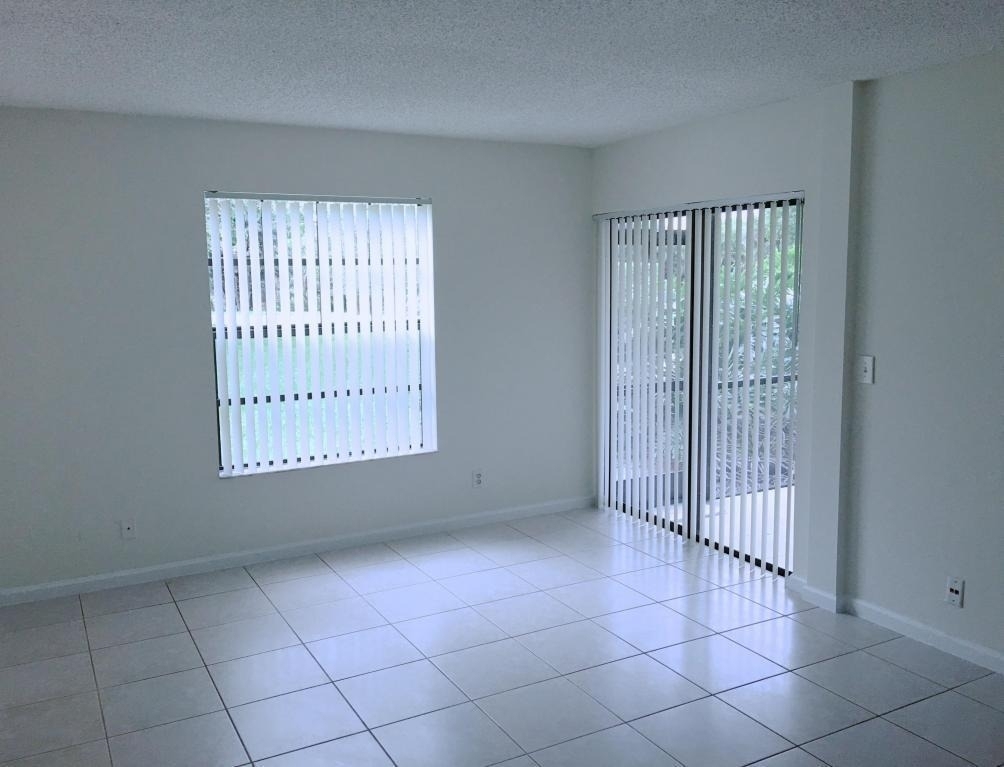 3095 Inglewood Terrace - Photo 8