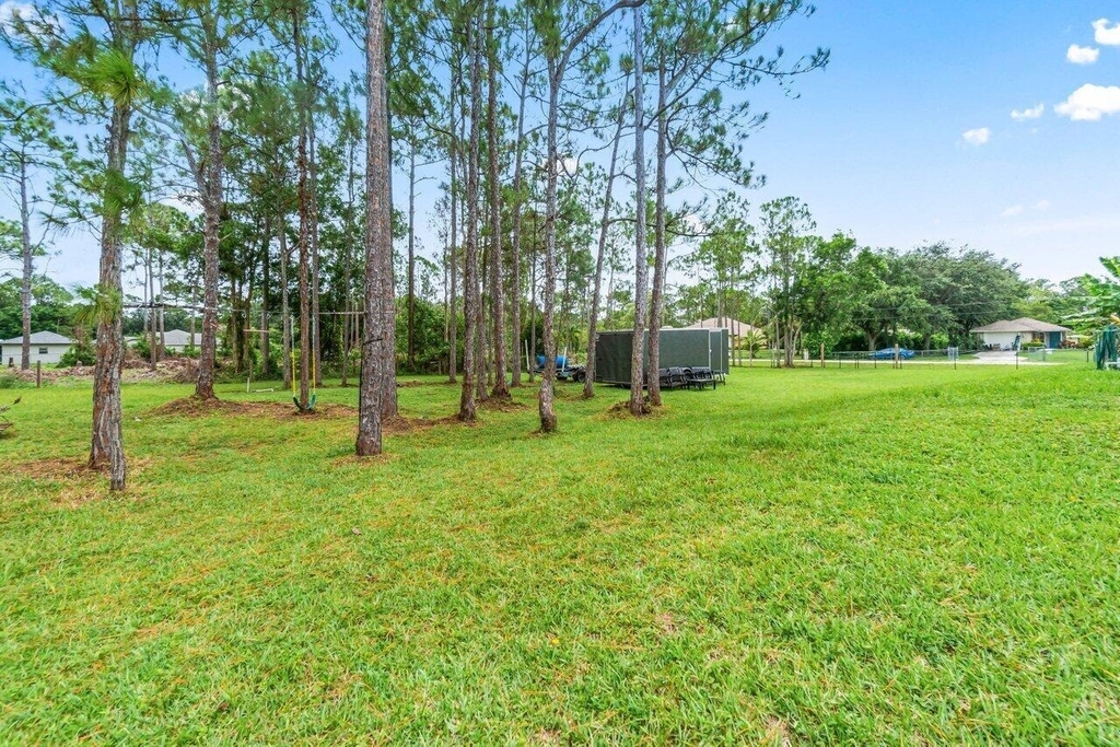 15439 63rd Place N - Photo 25