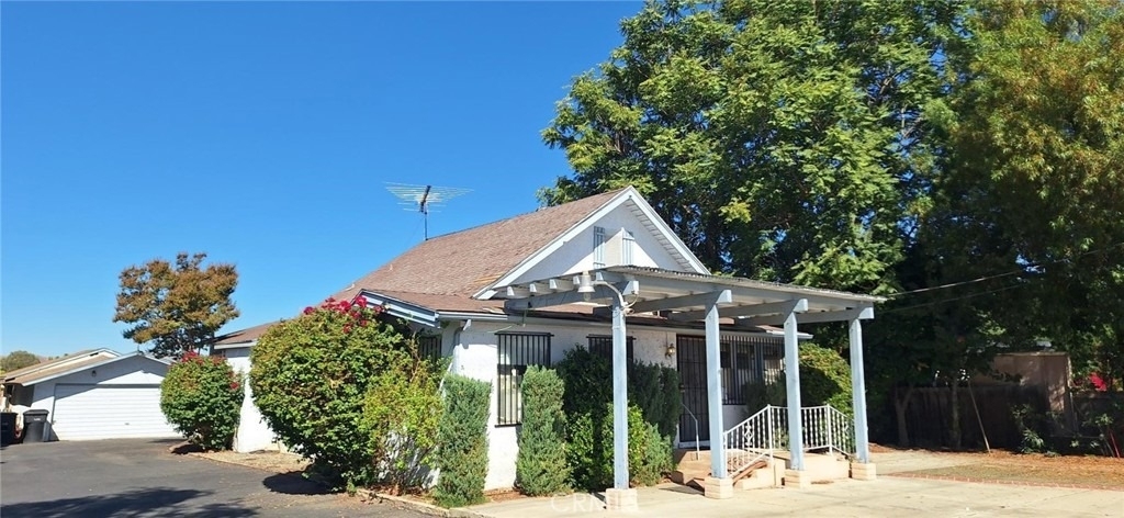 615 N Palm Avenue - Photo 0