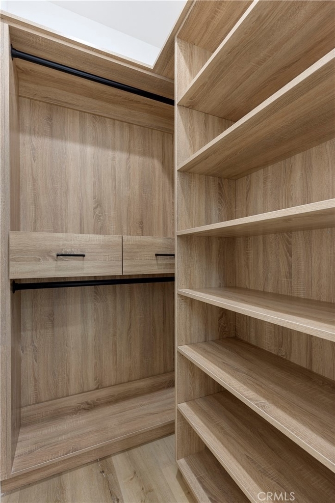 22920 Califa - Photo 15
