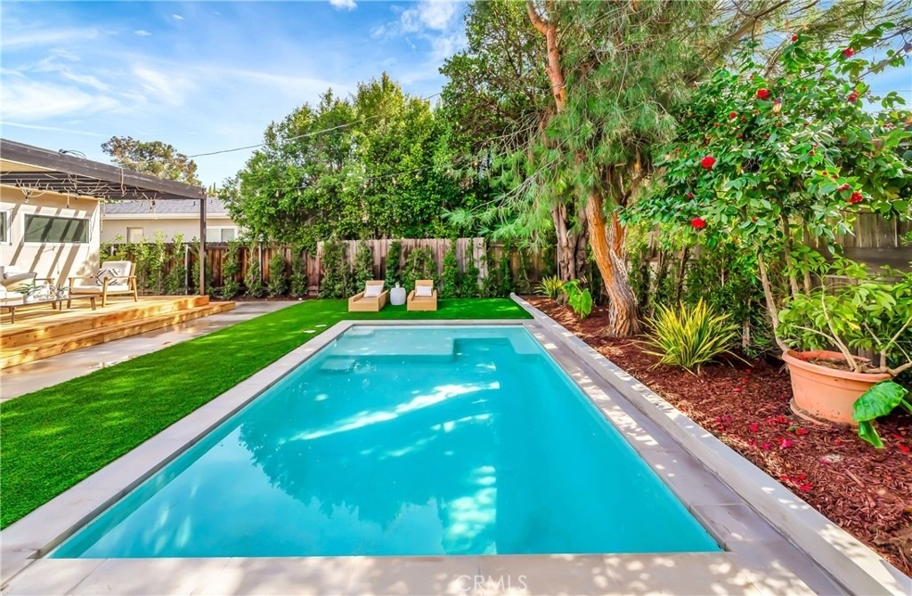 22120 Costanso Street - Photo 22