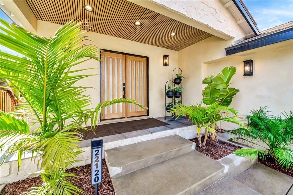 22120 Costanso Street - Photo 1