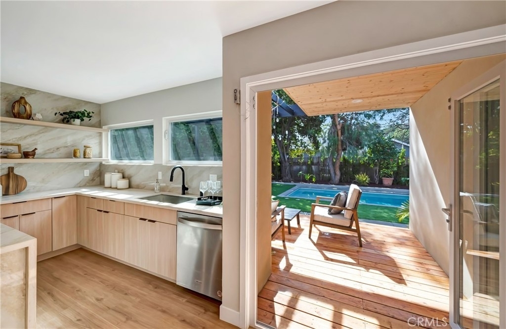 22120 Costanso Street - Photo 10