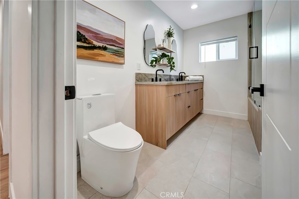 22120 Costanso Street - Photo 15