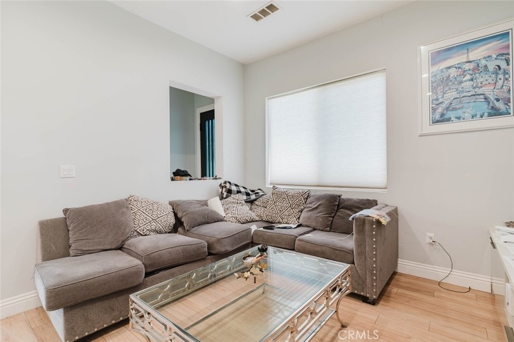 7347 1/2 Jamieson Avenue - Photo 3