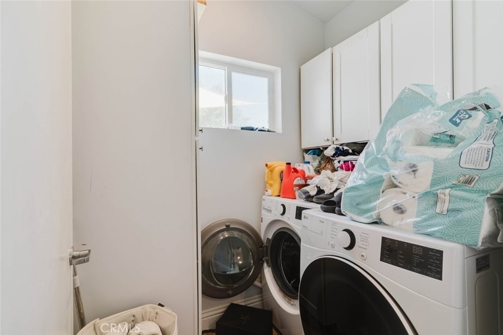 7347 1/2 Jamieson Avenue - Photo 10