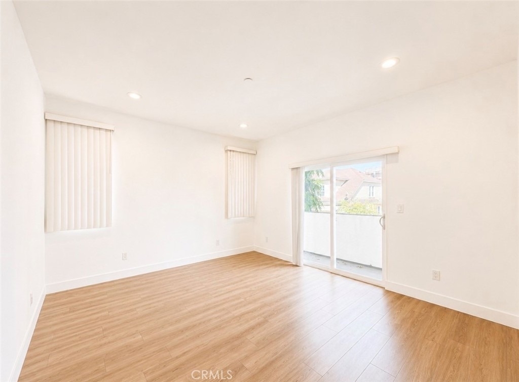 1739 1/2 Magnolia Avenue - Photo 11