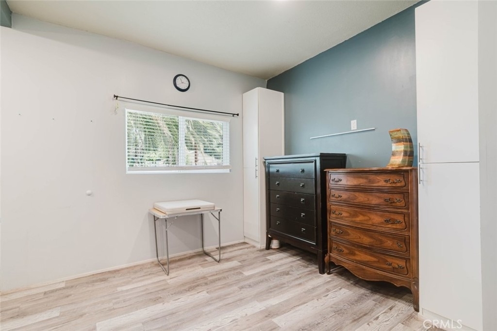 7345 Jamieson Avenue - Photo 3