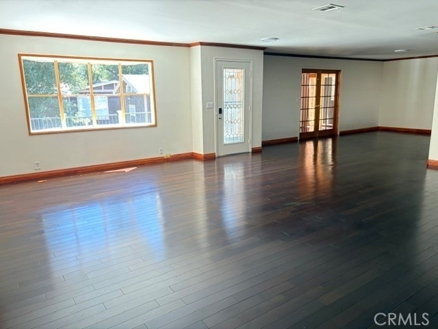139 Sherwood Drive - Photo 3