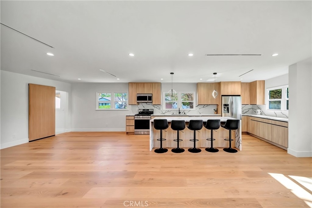 23635 Marylee St - Photo 9