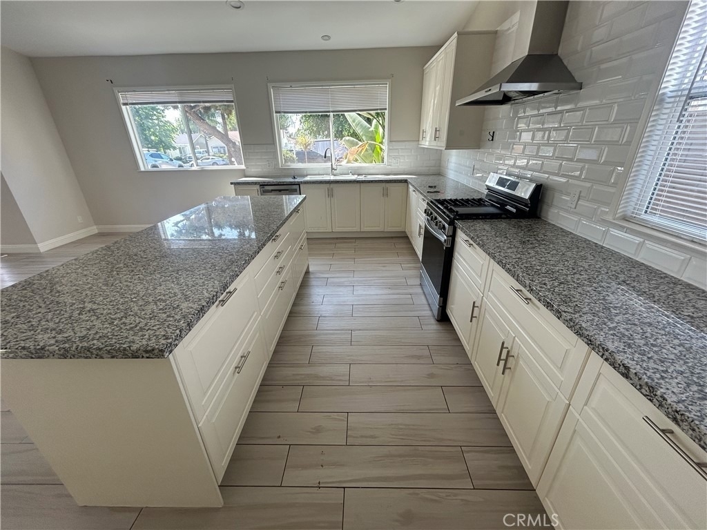 17223 Kingsbury Street - Photo 7