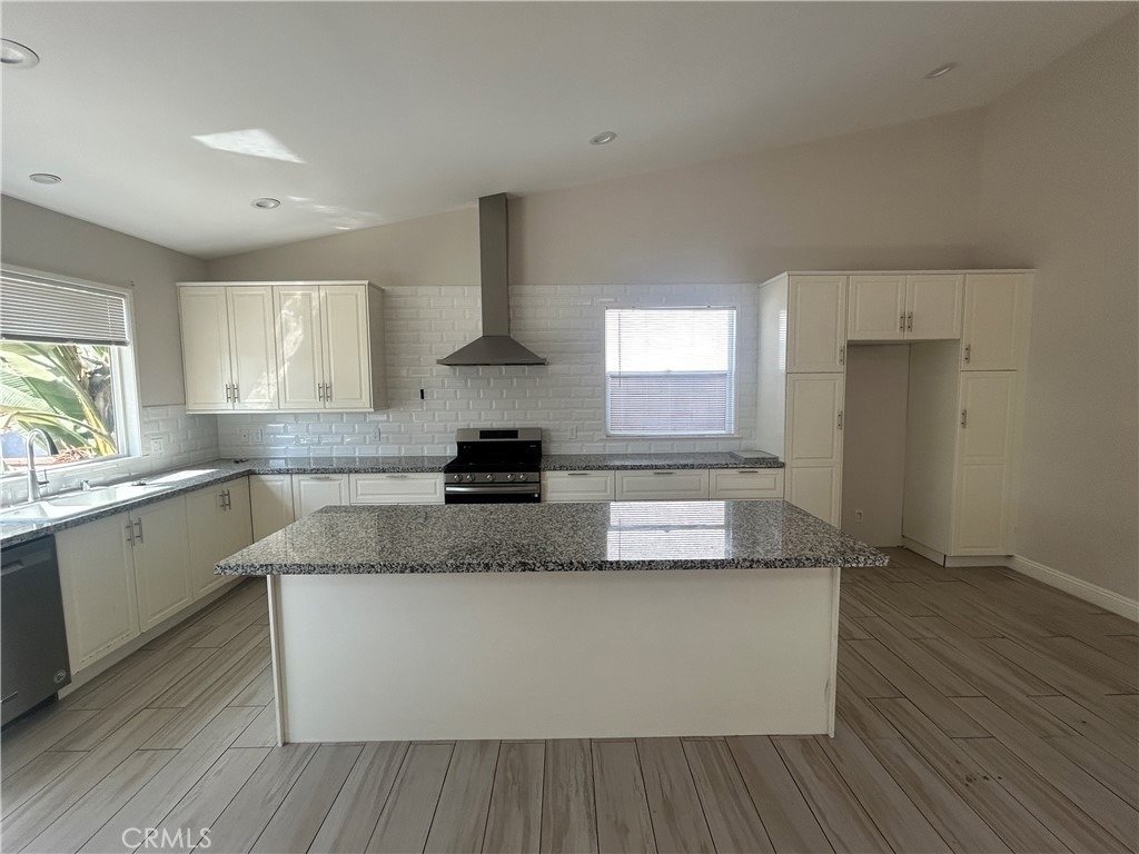 17223 Kingsbury Street - Photo 5