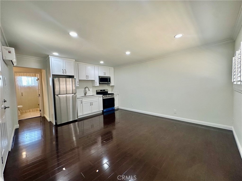 2726 N Brighton St - Photo 5