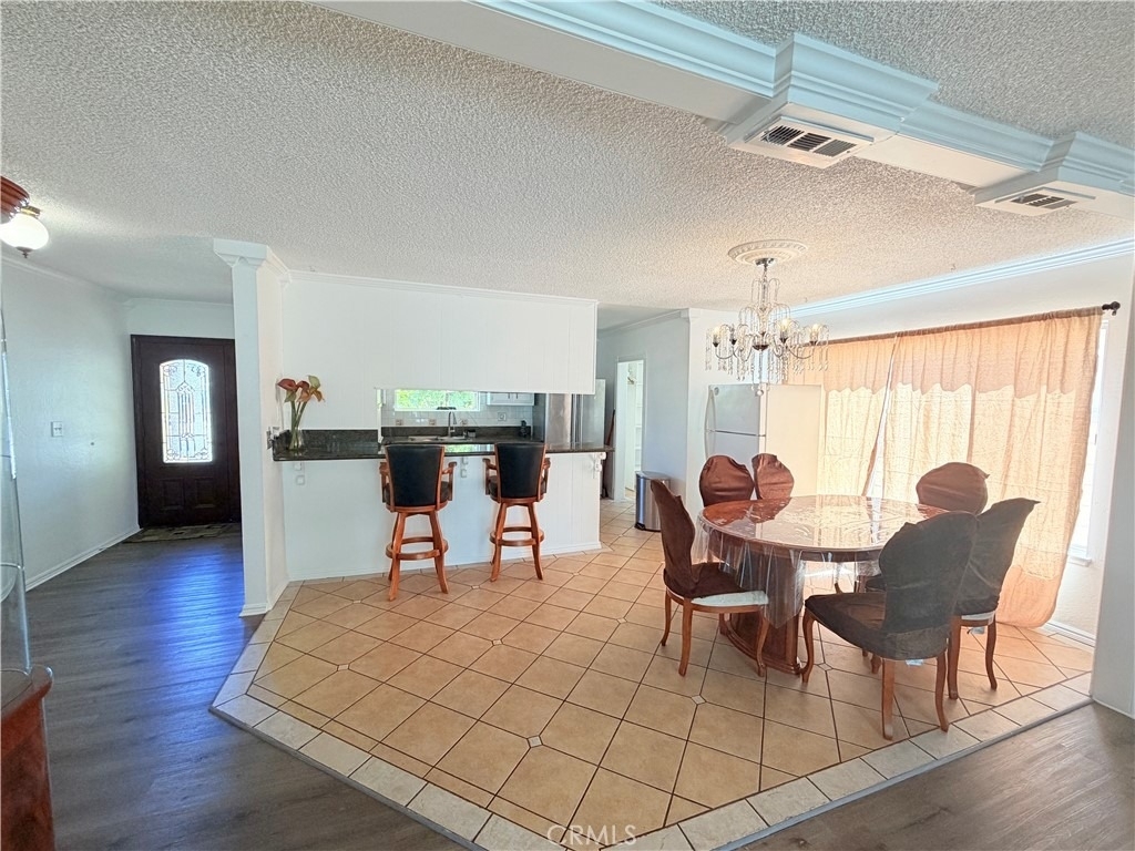 9423 Woodley - Photo 4