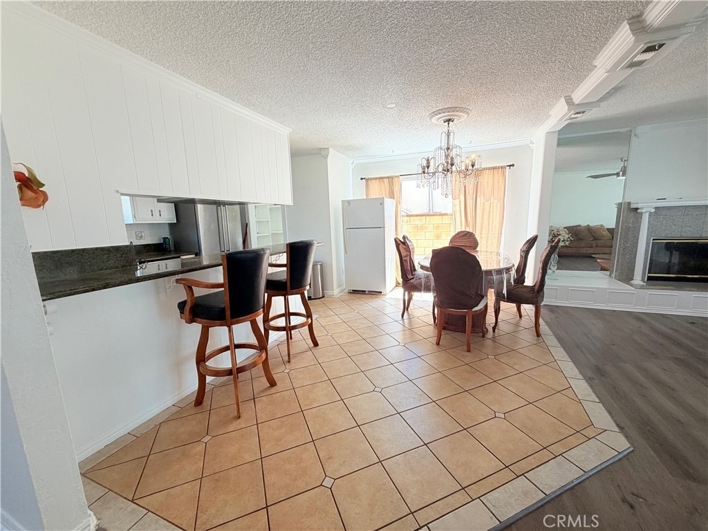 9423 Woodley - Photo 5