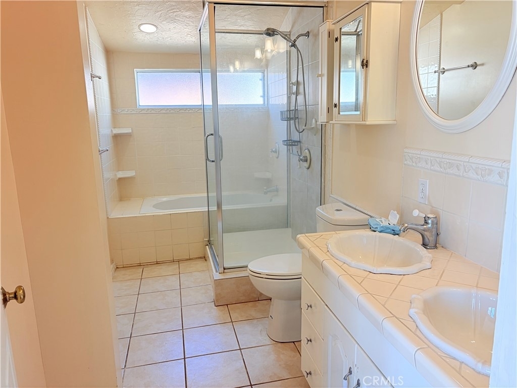 9423 Woodley - Photo 28