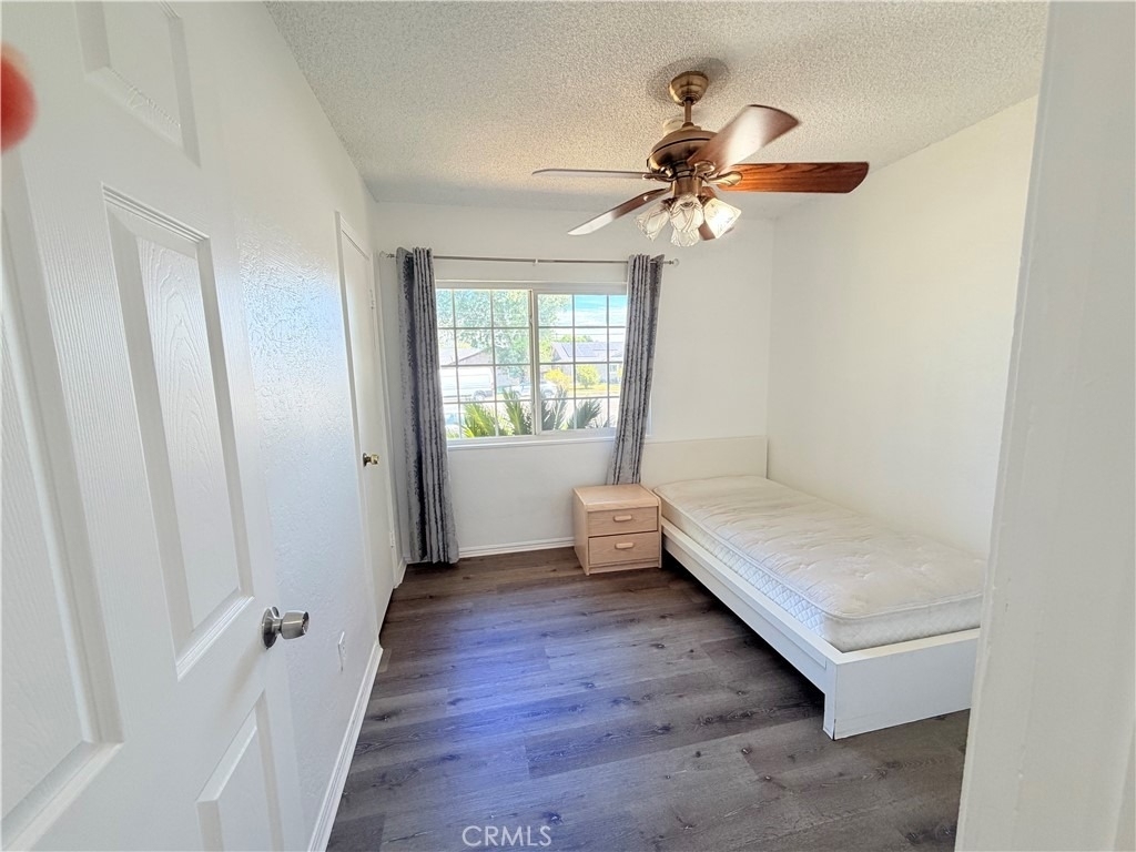 9423 Woodley - Photo 17
