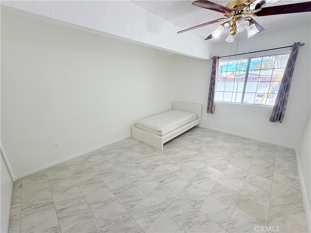 9423 Woodley - Photo 24