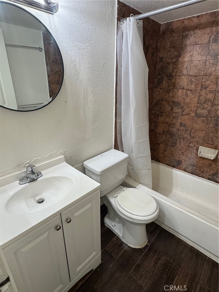 8847 Willis Avenue - Photo 3
