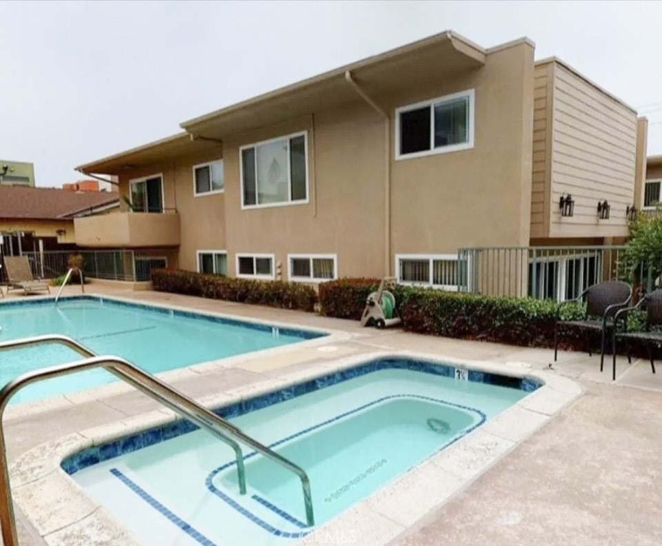 209 S Prospect Avenue - Photo 2