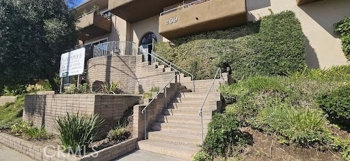 209 S Prospect Avenue - Photo 1