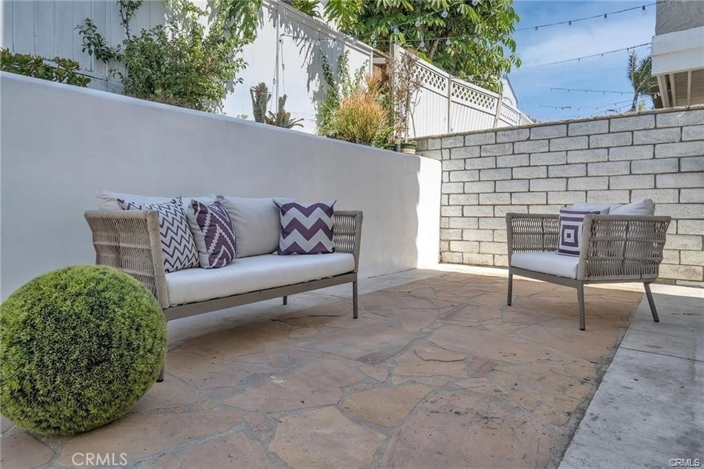 1711 Carlson - Photo 3
