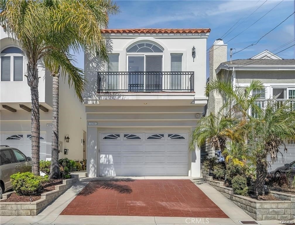 1711 Carlson - Photo 0