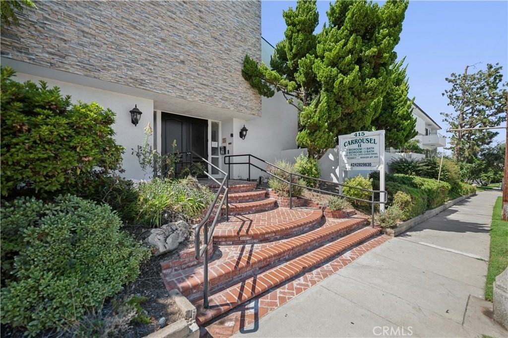 415 S Prospect Avenue - Photo 0