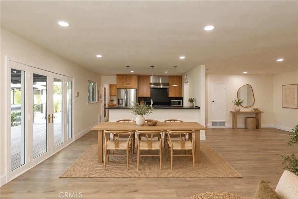 3241 Dahl - Photo 3