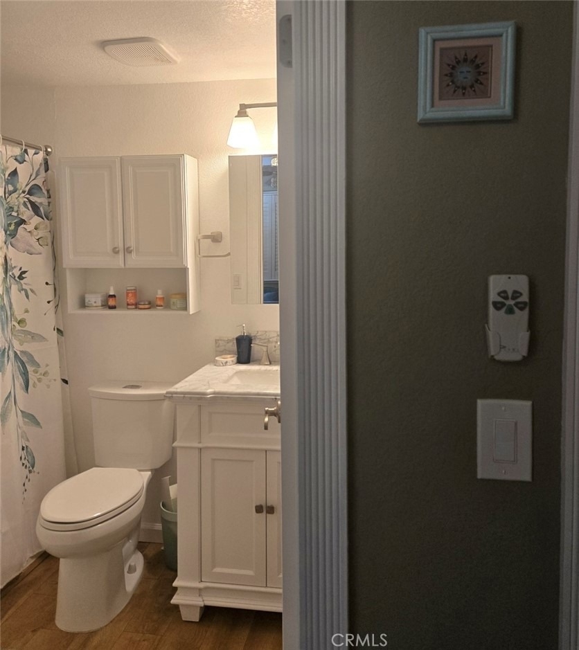 565 Lori Drive - Photo 3