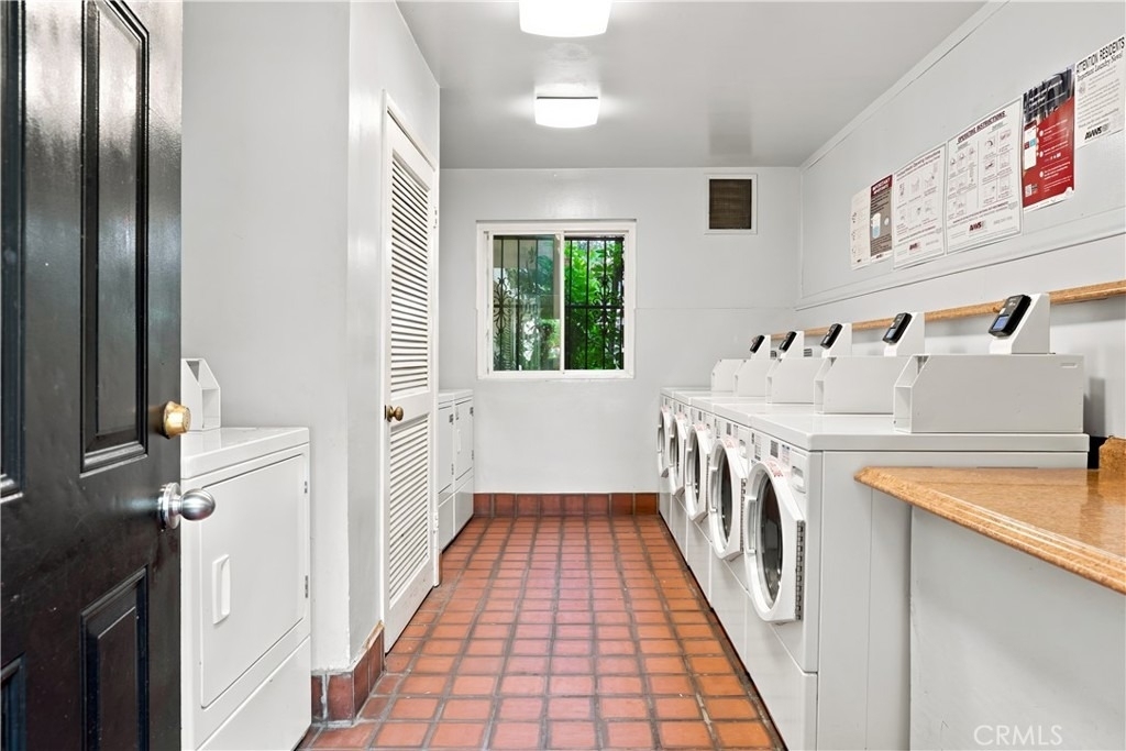 660 S Glassell Street - Photo 18