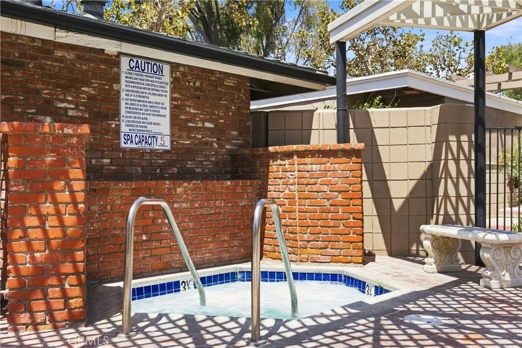 660 S Glassell Street - Photo 22