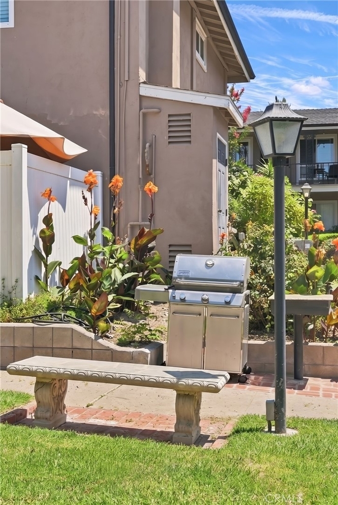 660 S Glassell Street - Photo 19