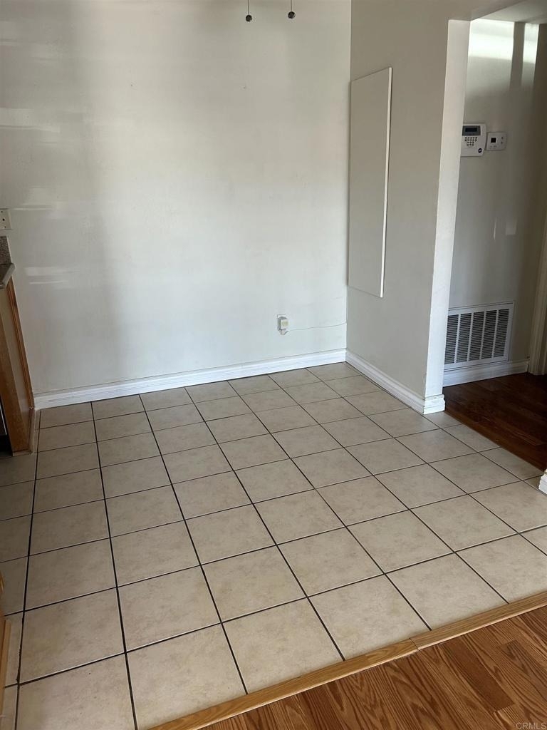 1386 E Madison Avenue - Photo 4