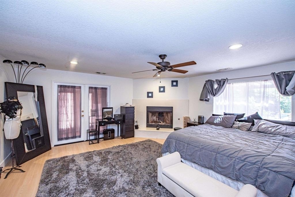 2715 S Centre City Parkway - Photo 39