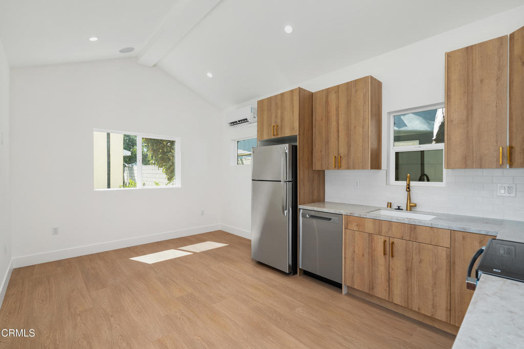 787 789 Elmira Street - Photo 18