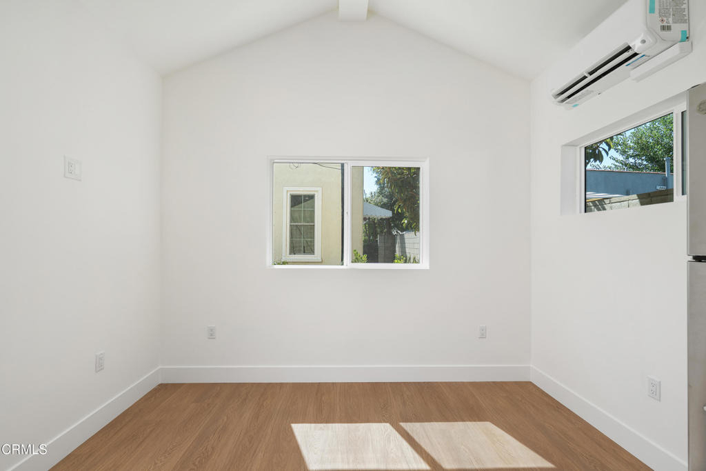 787 789 Elmira Street - Photo 20
