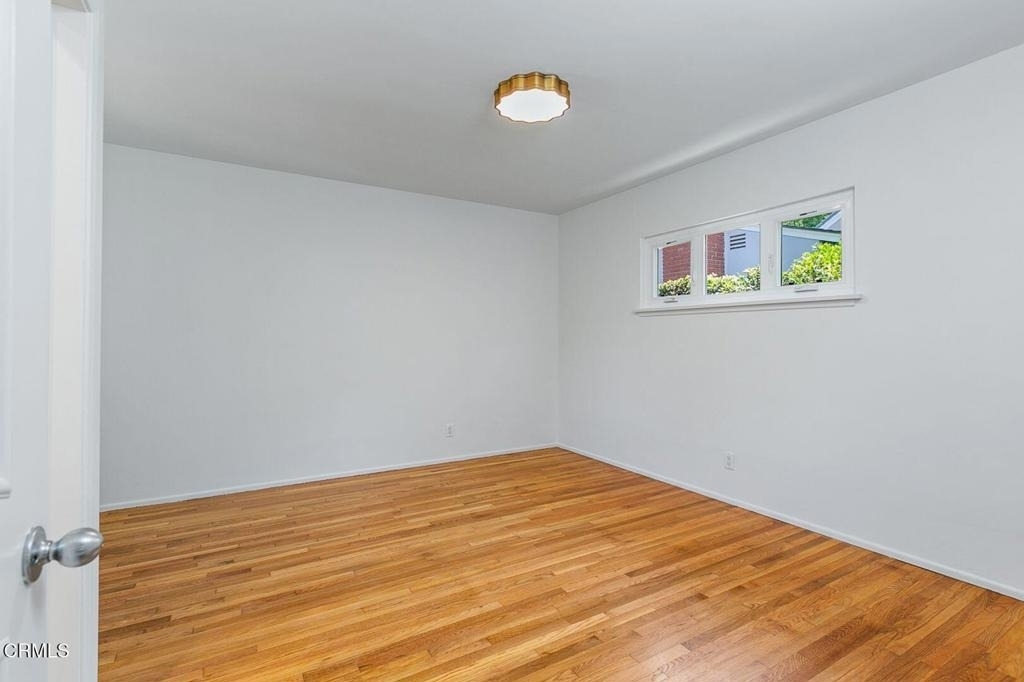 1325 Lomay Place - Photo 9
