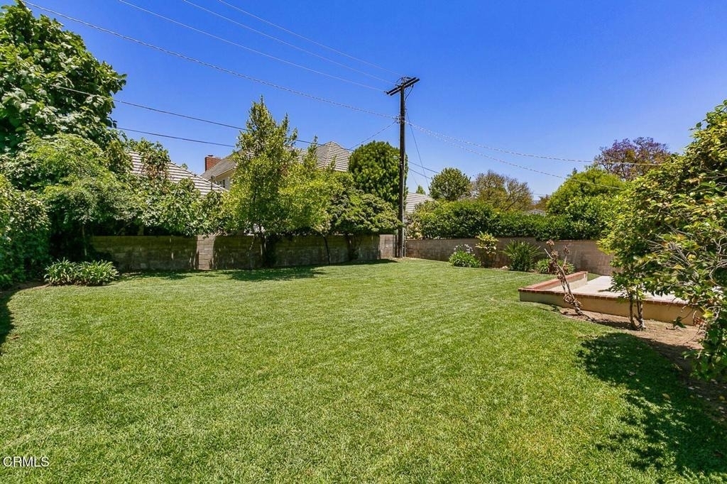 1325 Lomay Place - Photo 12