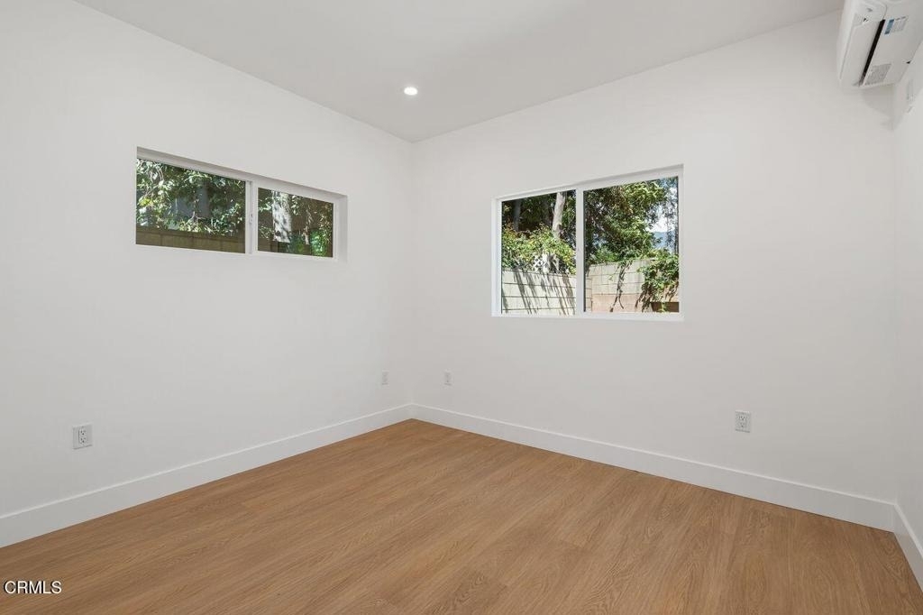 789 Elmira Street - Photo 9