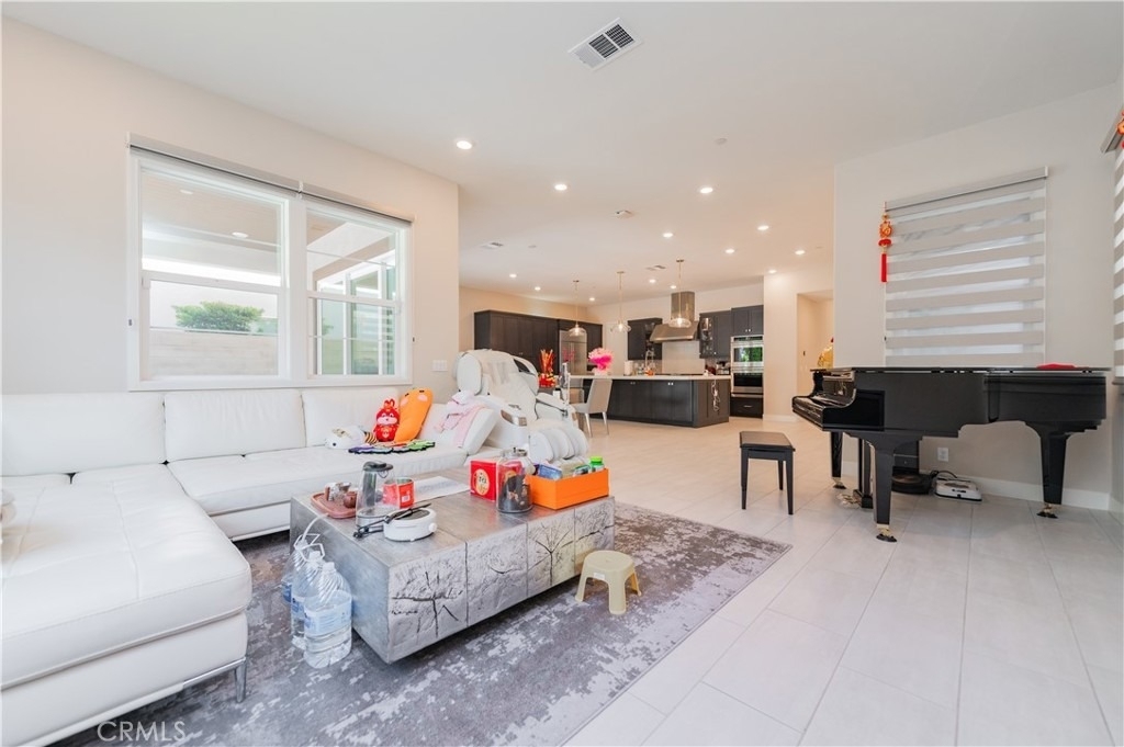 111 Swift - Photo 15