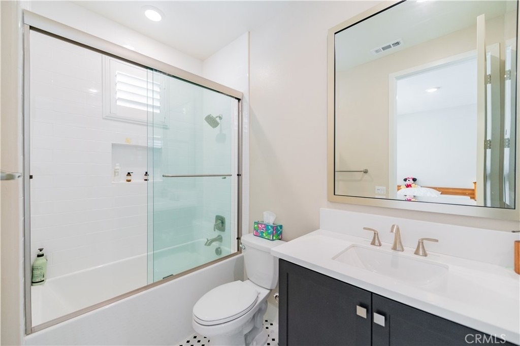 111 Swift - Photo 35