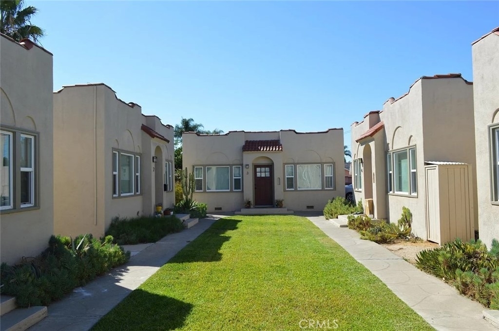 211 N West Street - Photo 1