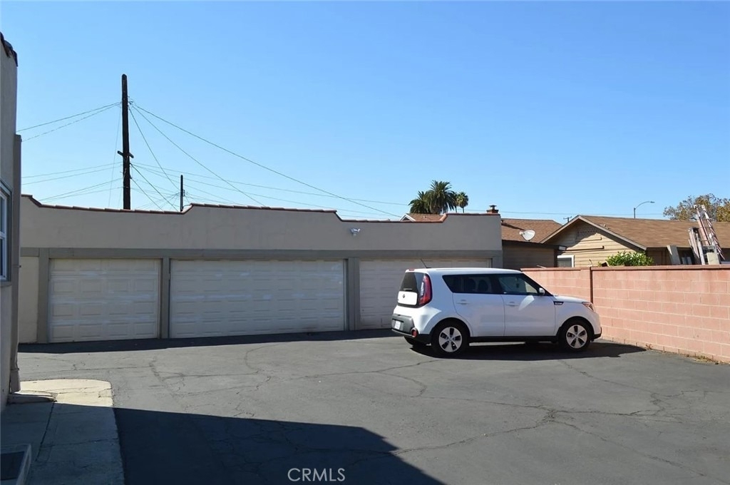 211 N West Street - Photo 10