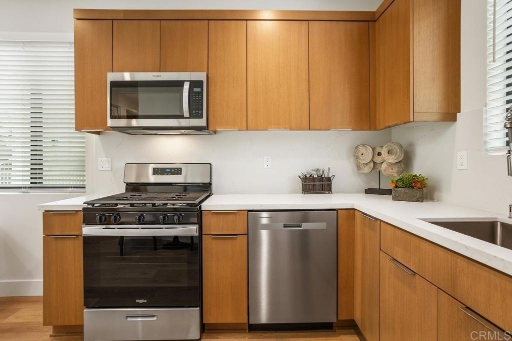 1756 Whaley Street - Photo 11