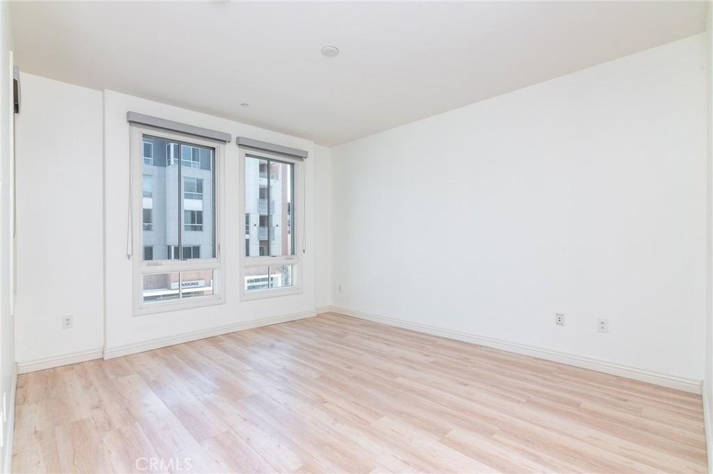 268 Caruso Avenue - Photo 18