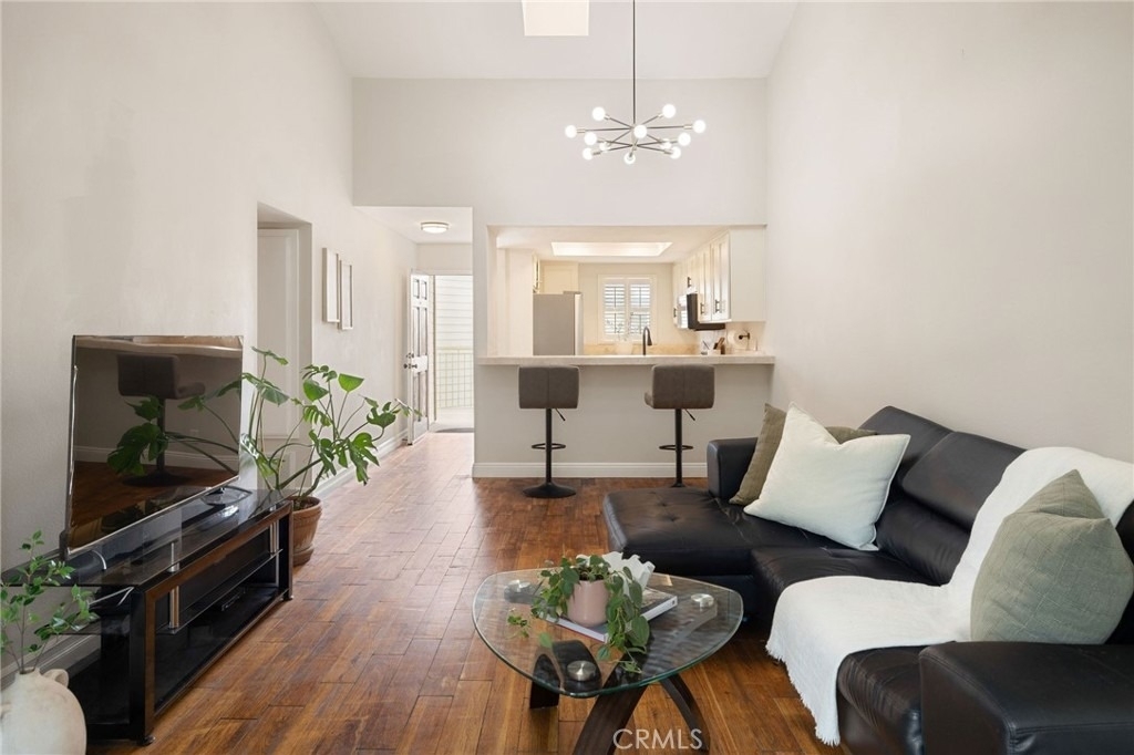 645 Chestnut - Photo 1