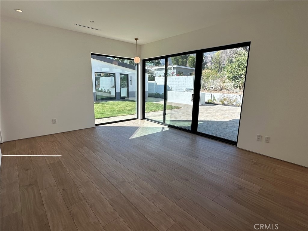 3279 Laurice Avenue - Photo 11